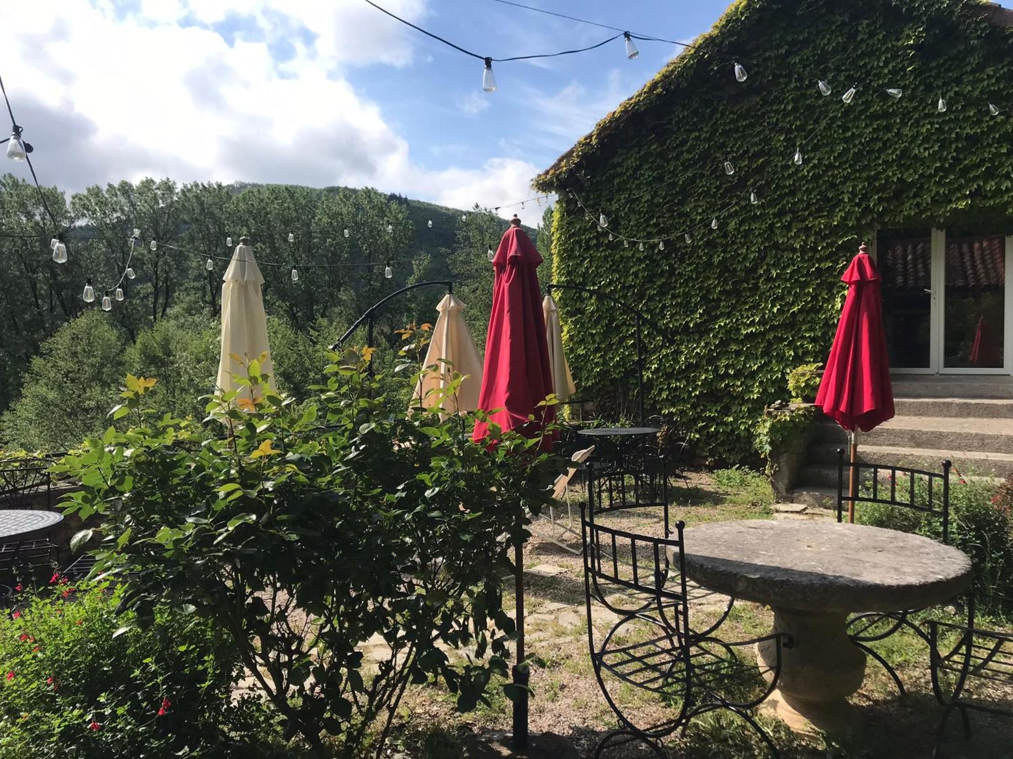 Les Jardins De Lumiere Bed and Breakfast Brusque Exteriör bild